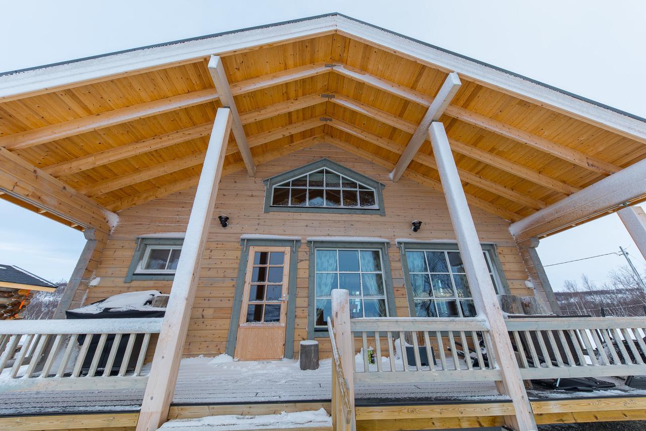 Arctic Aurora Borealis Cottages Nuorgam Exterior foto